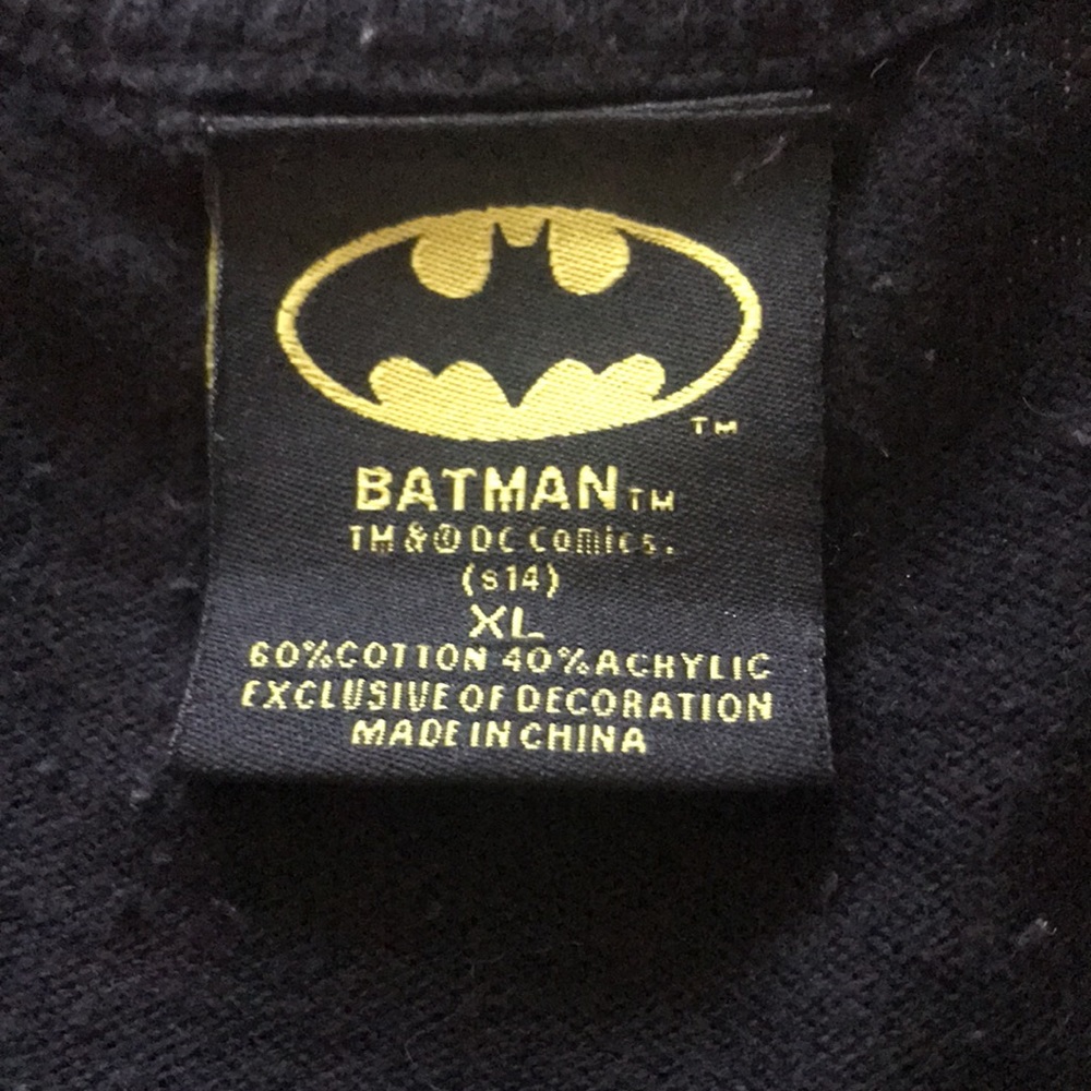 Batman Sweater - Picture 6 of 6